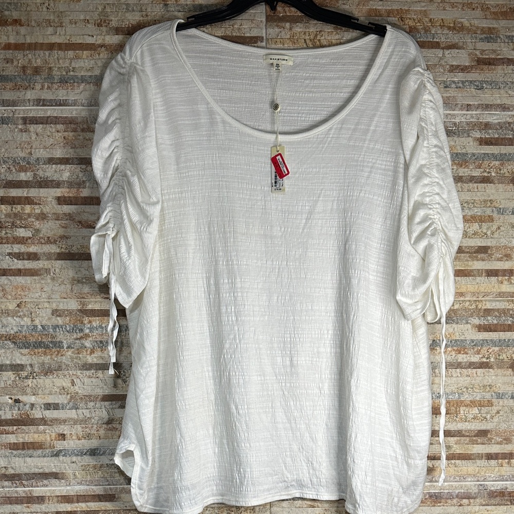 Max Studio White Textured Blouse